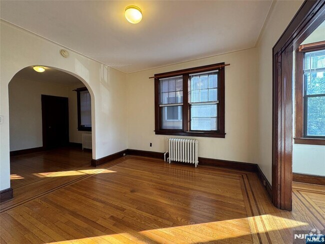 Building Photo - 168 Cedar St Rental