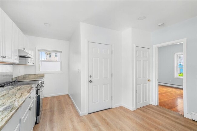 Photo - 178 Ledge St