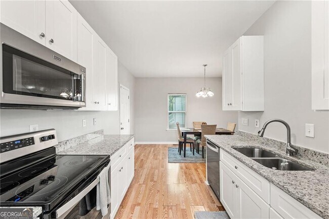 Photo - 809 Spencer St NW