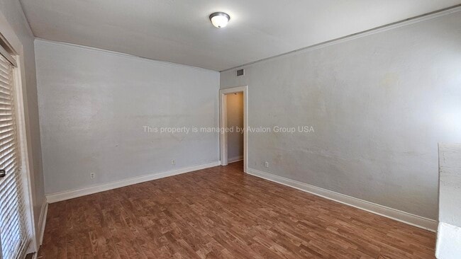 Photo - 2653 College St Unit 2653