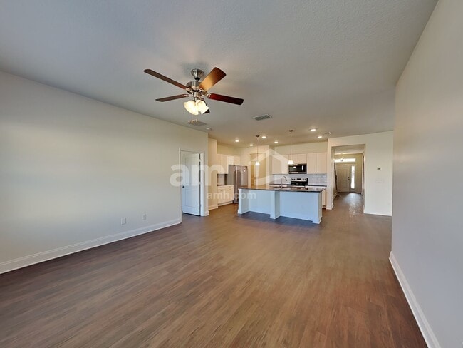 3168 Creek Village Ln