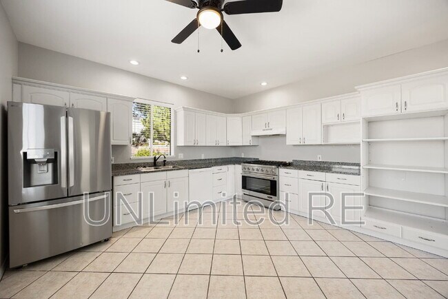 Photo - 6001 N Tower Ln Unit A