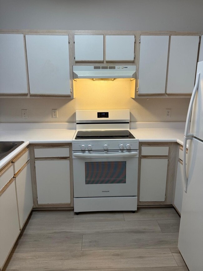 Photo - 1306 River Oaks Dr Unit 3N