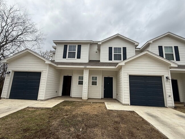 Photo - Quick access Ft. Sam, Randolph, and the airport