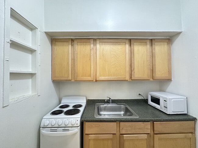 Photo - 512 W Arlington Pl Unit 2C