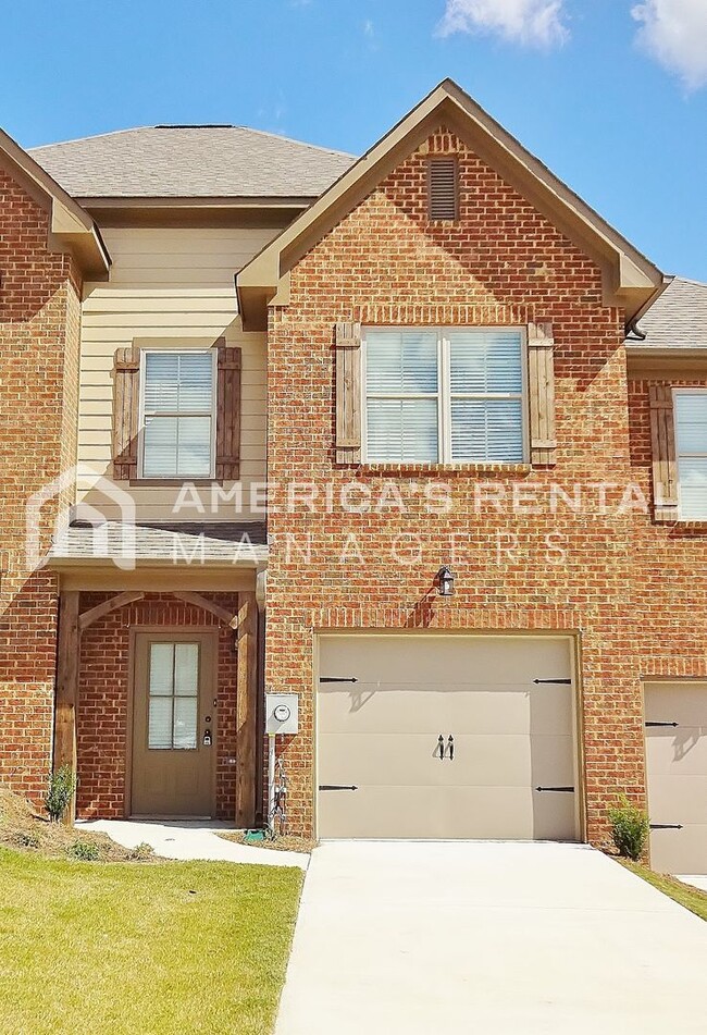 Building Photo - Spacious Town Home in Gardendale - COMING SOON!!
