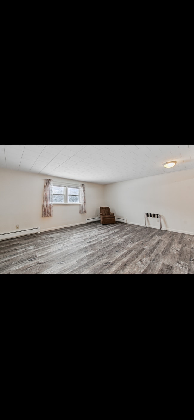 Photo - Waterville Post Office Unidad 1