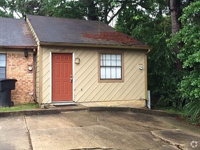 Building Photo - Perfect 1 Bedroom 1 Bathroom! Rental
