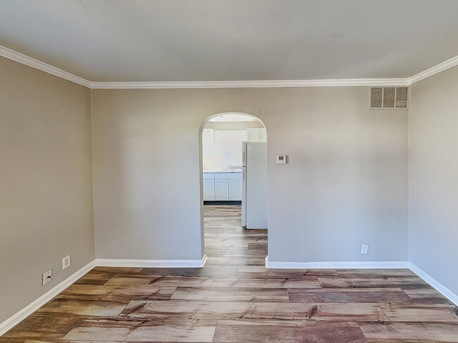 Photo - 2607 N Layman Ave