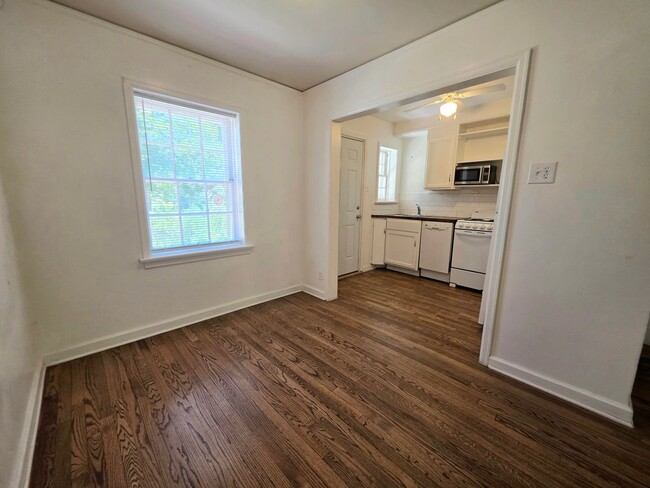 Photo - 2038 N Grands Ave