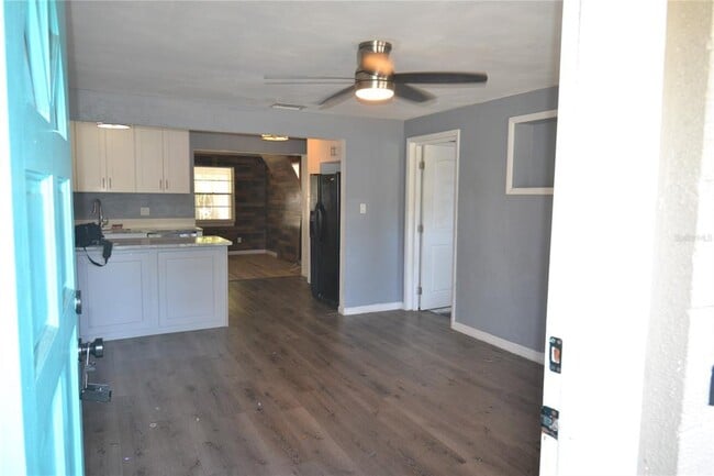 Photo - 11465 92nd St N