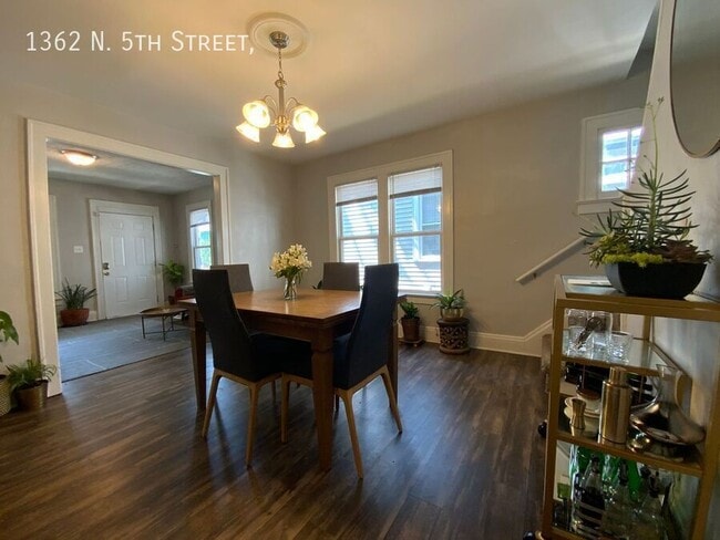Photo - 1362 N 5th St