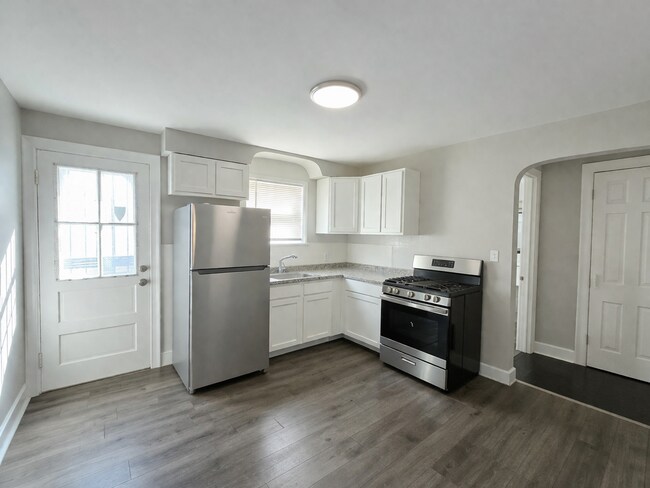 Photo - 1908 W Market St Unit 1