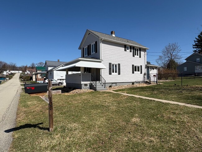 Photo - BEAUTIFULLY UPDATED 2 Bedroom / 1.5 Bath home in Penn Trafford School District