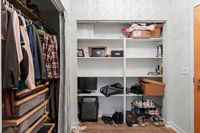 Photo - 330 W Grand Ave Unit 1505