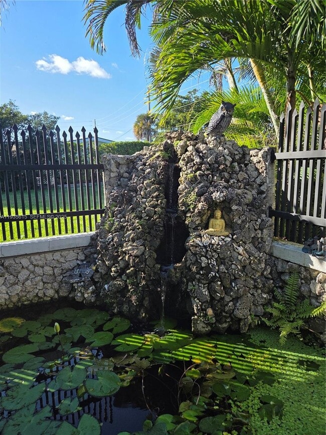 Photo - 301 SW 5th St