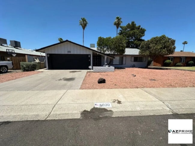 Photo - Very big home for you