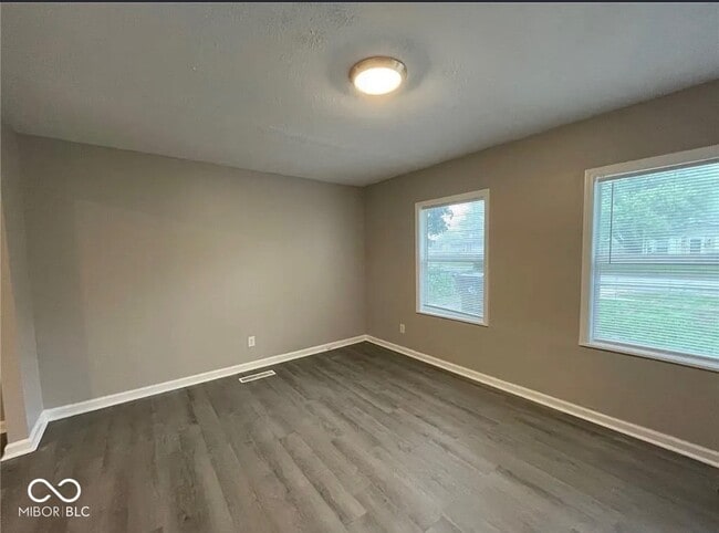 Photo - 2926 Eagledale Dr