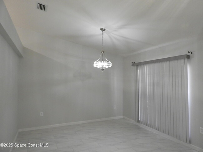 Photo - 895 Brookson Ave NW