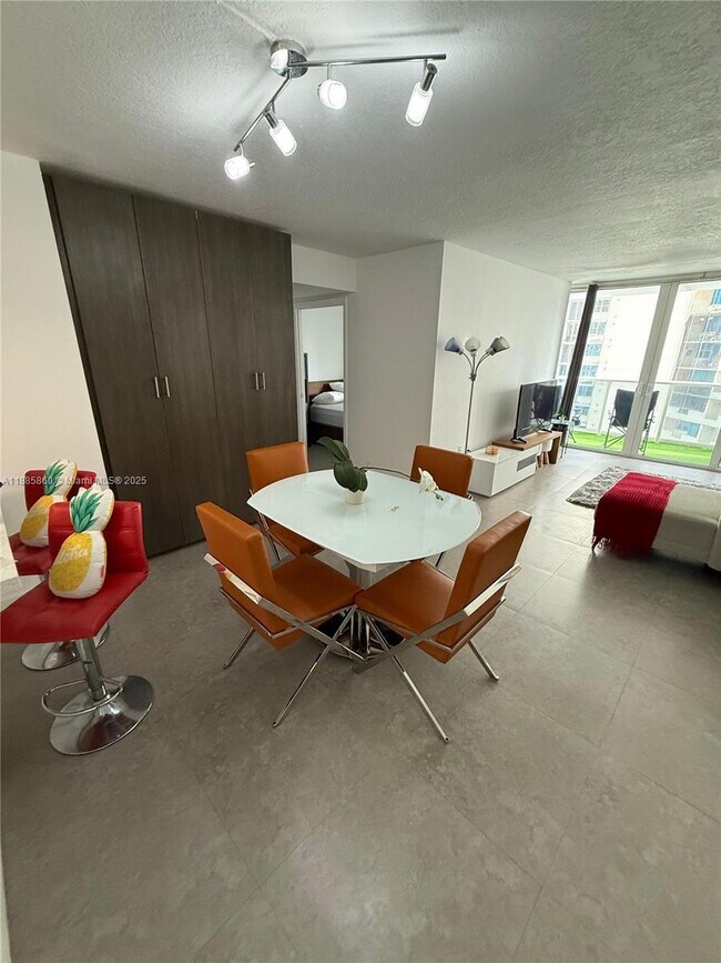 Photo - 3140 S Ocean Dr Unidad 603