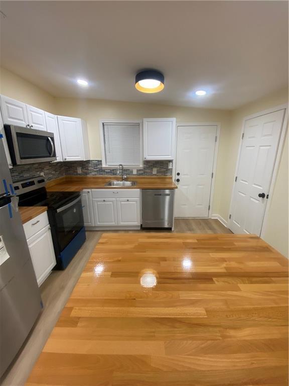 Photo - 1683 Thornton Pl SW