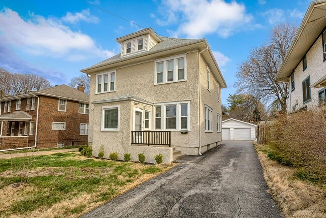 Photo - 3820 Chicago St