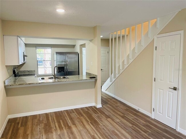 Photo - 1559 7th Ave W