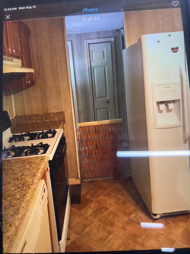 Photo - 210 Kennedy Rd