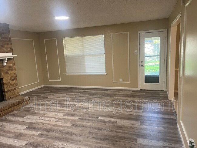 Building Photo - 611 Timber Trail Rental