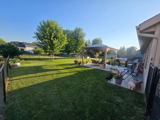 Photo - 1934 W 6th St