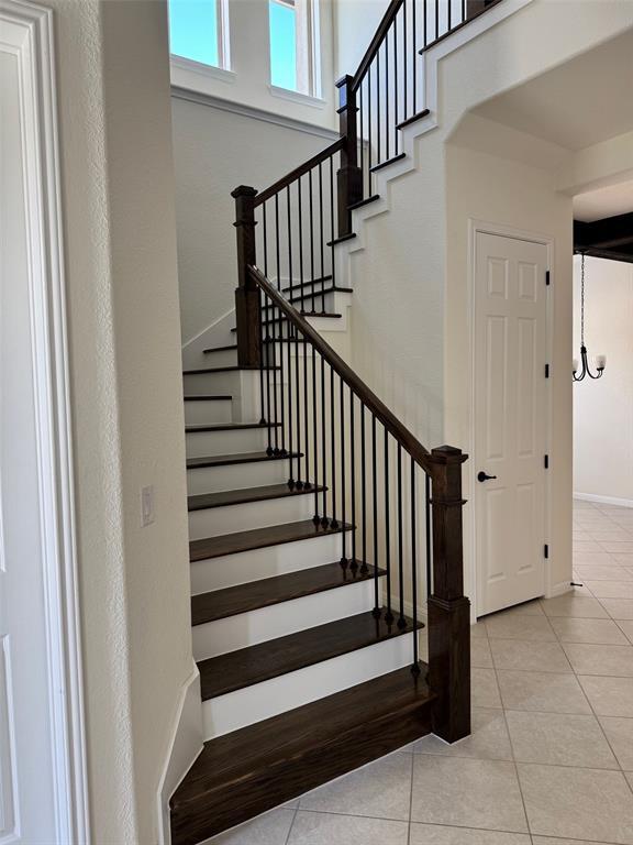 Photo - 717 Kingston Pl