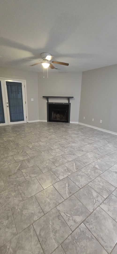 Photo - 3 bed 2 bath Condo for rent