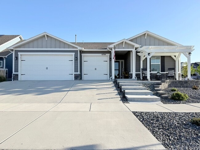 Building Photo - For rent in Colorado Springs 4 BR, 3 Car Garage, in District 20