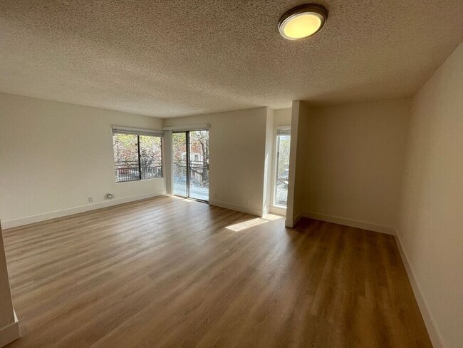 Photo - 2309 Blake St Unidad 309