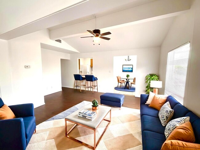 Photo - 319 Nolen Dr