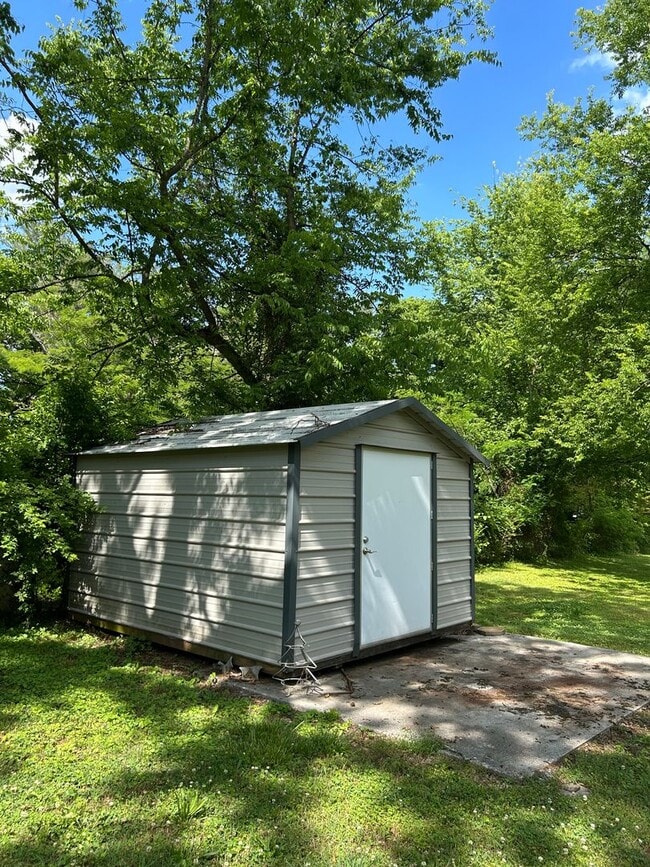 Photo - Adorable Chickamauga House