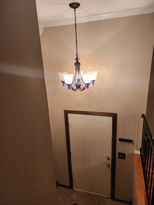 Photo - 2882 Campbell Ave