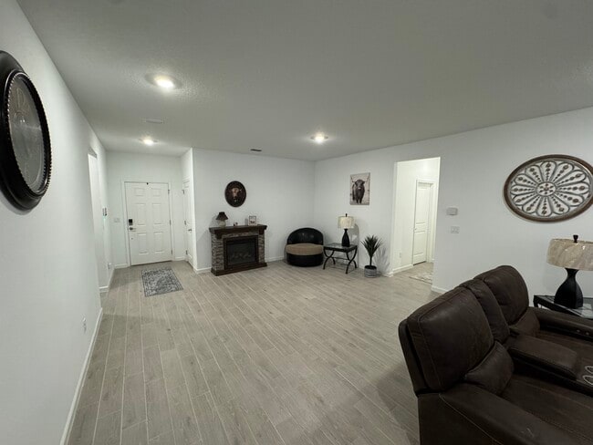 Photo - 8486 Horsebit Cir