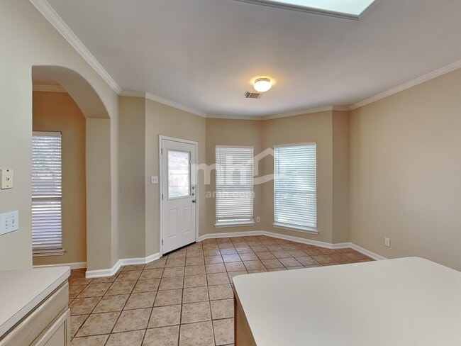 Photo - 4103 Chiselhurst