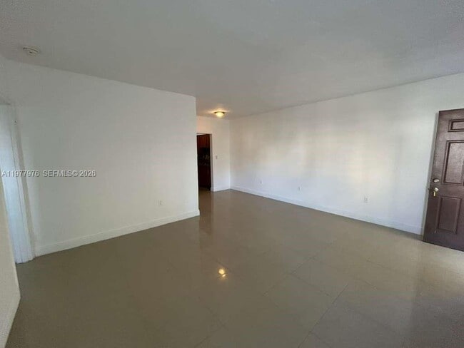 Photo - 8321 Crespi Blvd Unit 4