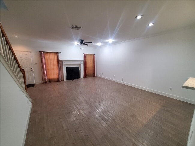 Photo - 17473 Red Oak Dr Unit 7473