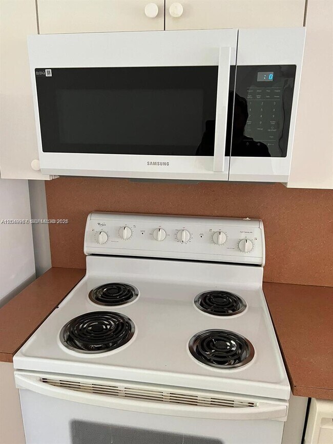 2911 SE 13th Rd Unit 204-40