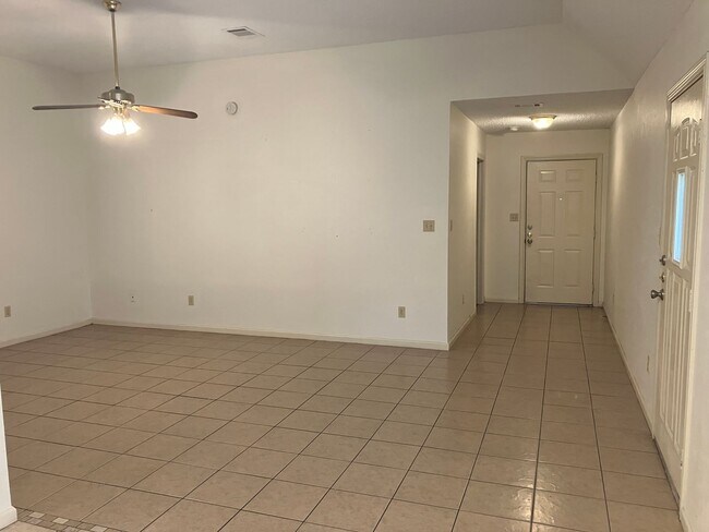 Photo - 1300-1302 N. Bishop Unit 1302