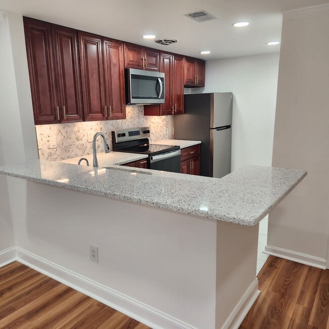 Building Photo - 30 Welbeck Ct