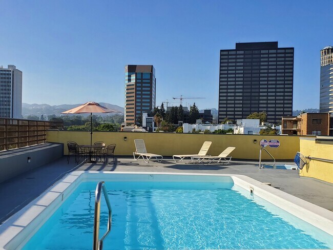 Parkview Apartments - Parkview Apartments