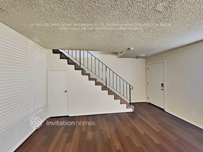 Photo - 120 E 67th Way