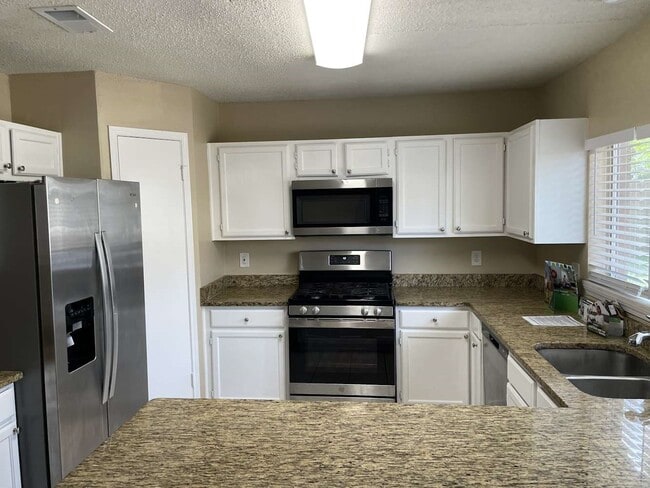 Photo - 18083 Glenledi Dr