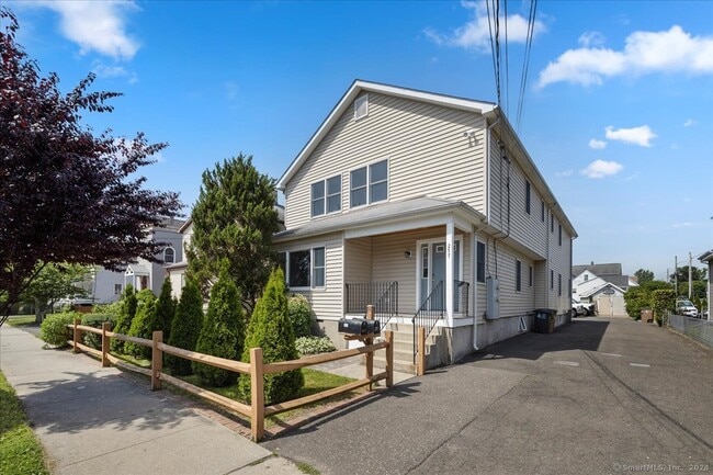 Building Photo - 257 Seaside Ave Rental