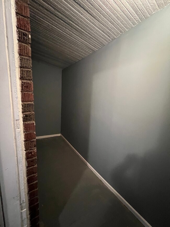 Photo - 2446 S 6th St