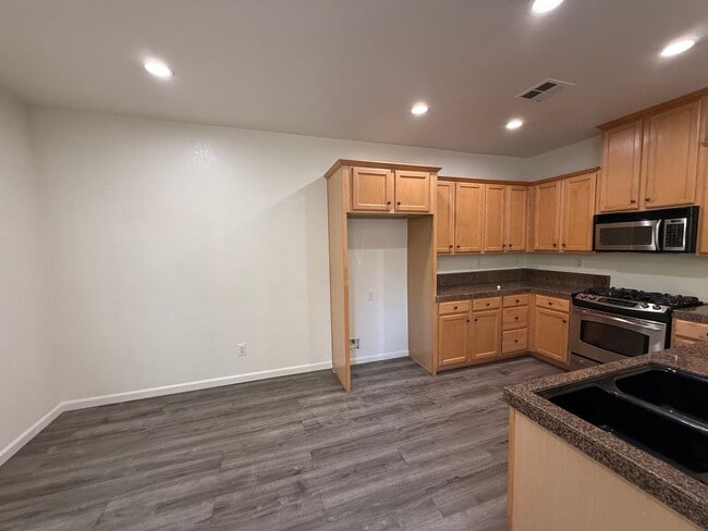 Photo - 2279 Coffeeberry Rd